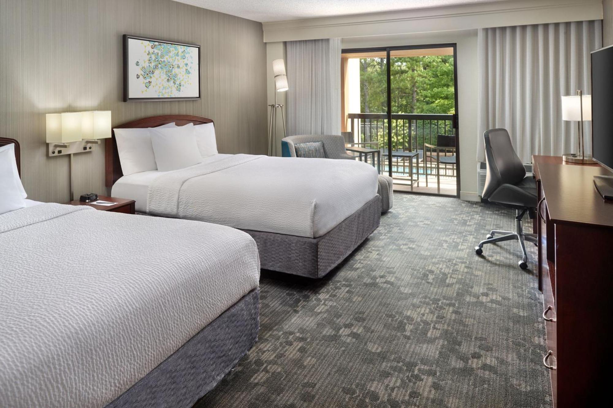 Courtyard By Marriott Atlanta Alpharetta Hotel Exterior foto