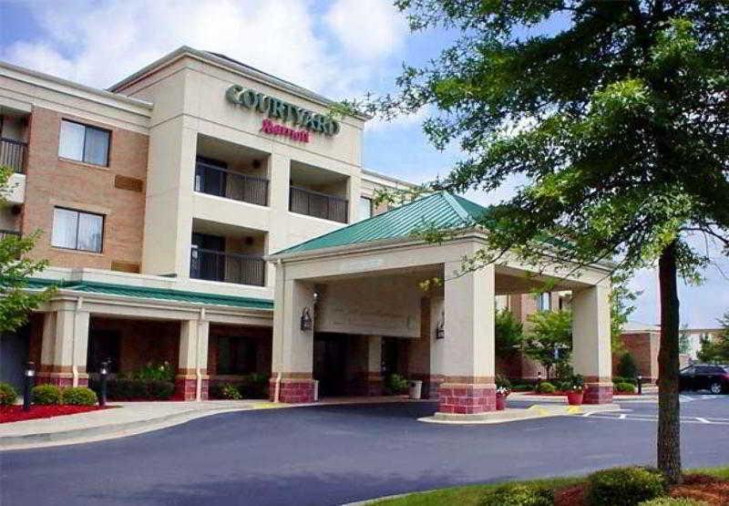 Courtyard By Marriott Atlanta Alpharetta Hotel Exterior foto